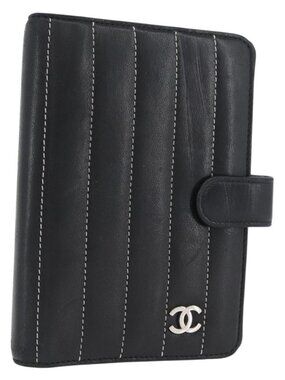 CHANEL Mademoiselle Agenda Day Planner Cover Leather Silver Black CC Auth mr2185